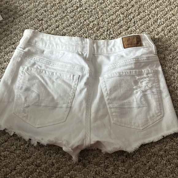 Perfect condition white shorts - Picture 4 of 5